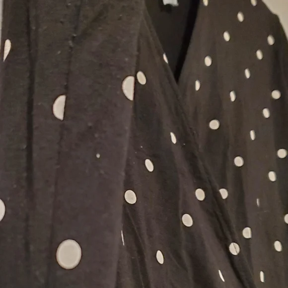 Amazon Essentials Set Of 2 Retro Wrap Dresses - Picture 5 of 8